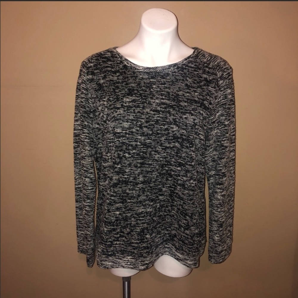 AT Loft black/white crew neck knitted sweater L